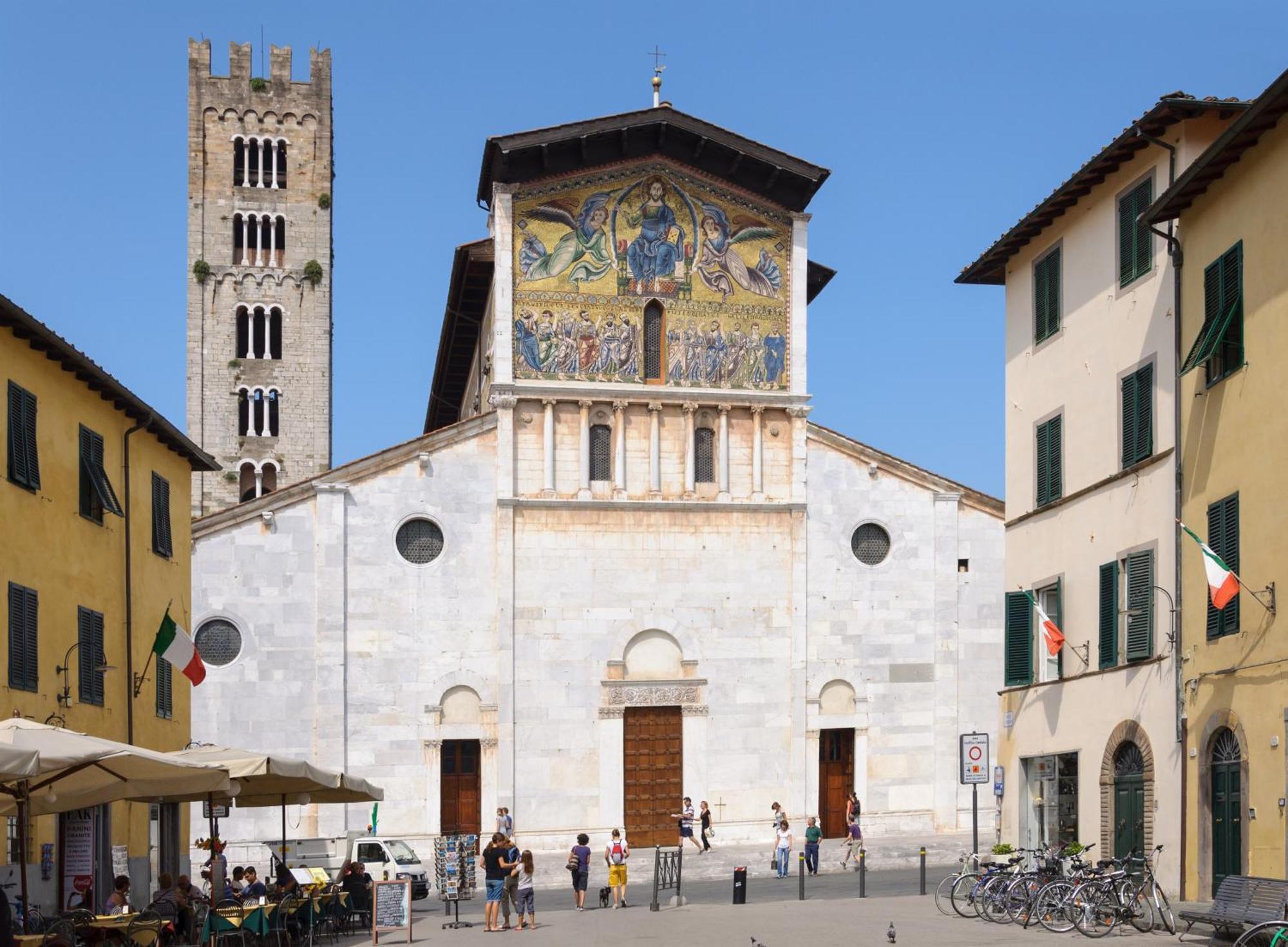 卢卡Dimora Leonardo. Centro Storico.公寓 外观 照片